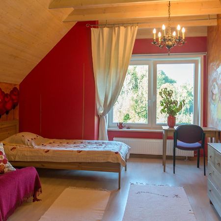 Altmoisa Guesthouse Tuuru ภายนอก รูปภาพ